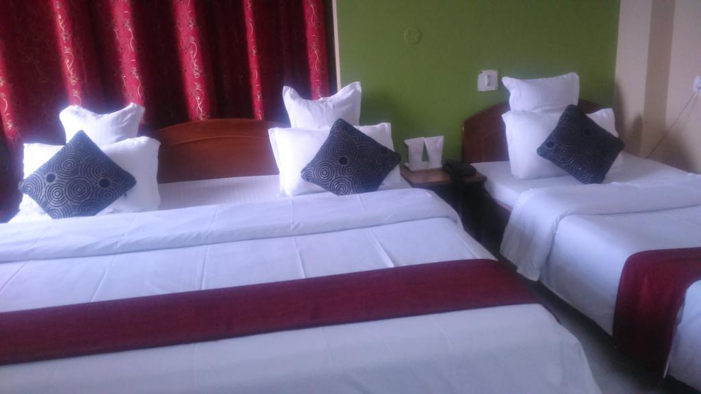 Breeze Hotel シリグリ 部屋 写真
